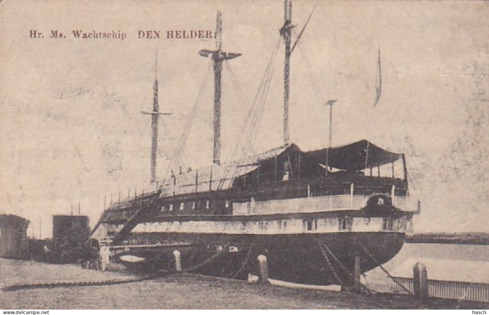 483786Den Helder, Hr. Ms. Wachtschip. 1918. (rechtsonder Een Kleine Vouw) - Den Helder