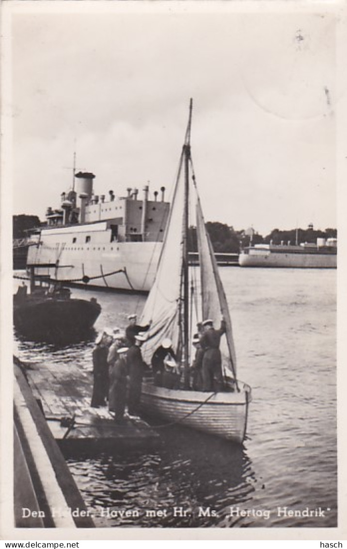 483788Den Helder, Haven Met Hr. Ms. Hertog Hendrik. (FOTO KAART) - Den Helder