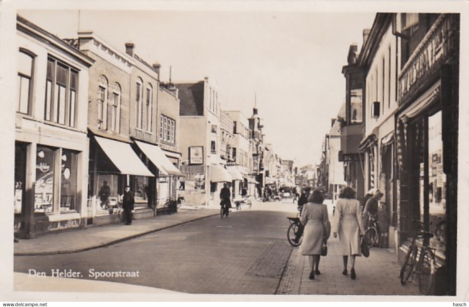 4837124Den Helder, Spoorstraat, 1949.(kleine Vouwen In De Hoeken) - Den Helder