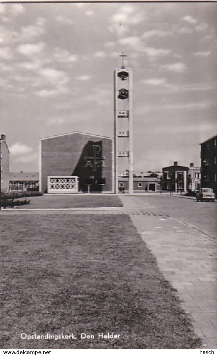 4837181Den Helder, Opstandingskerk. (kleine Vouwen In De Hoeken) - Den Helder