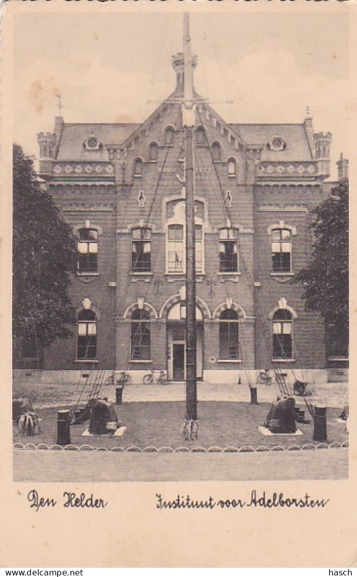 4837194Den Helder, Instituut Voor Adelborsten. 1938. (kleine Vouwen In De Hoeken) - Den Helder