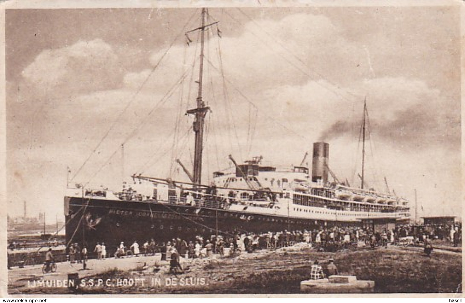 4842545IJmuiden, S. S. P. C. Hooft In De Sluis. 1960.(zie Hoeken En Randen) - IJmuiden