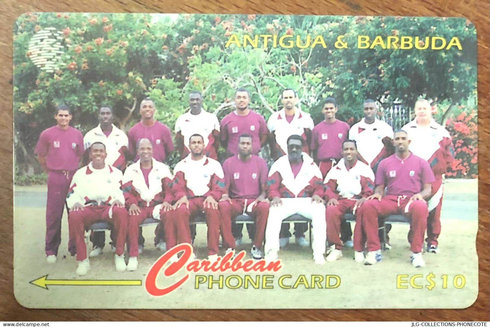 ANTIGUA & BARBUDA CRICKET TEAM EC$ 10 CARIBBEAN CABLE & WIRELESS SCHEDA PREPAID TELECARTE TELEFONKARTE PHONECARD - Antigua And Barbuda