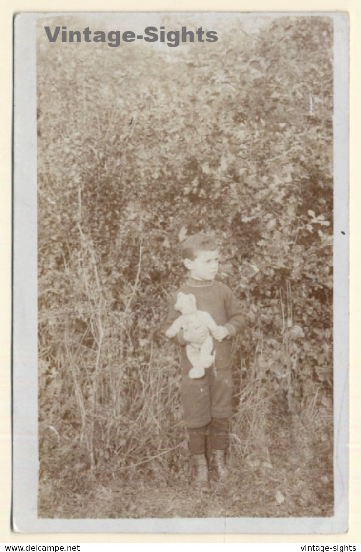 Young Boy & His Teddy Bear In Front Of Bushes (Vintage RPPC 1914) - Jeux Et Jouets