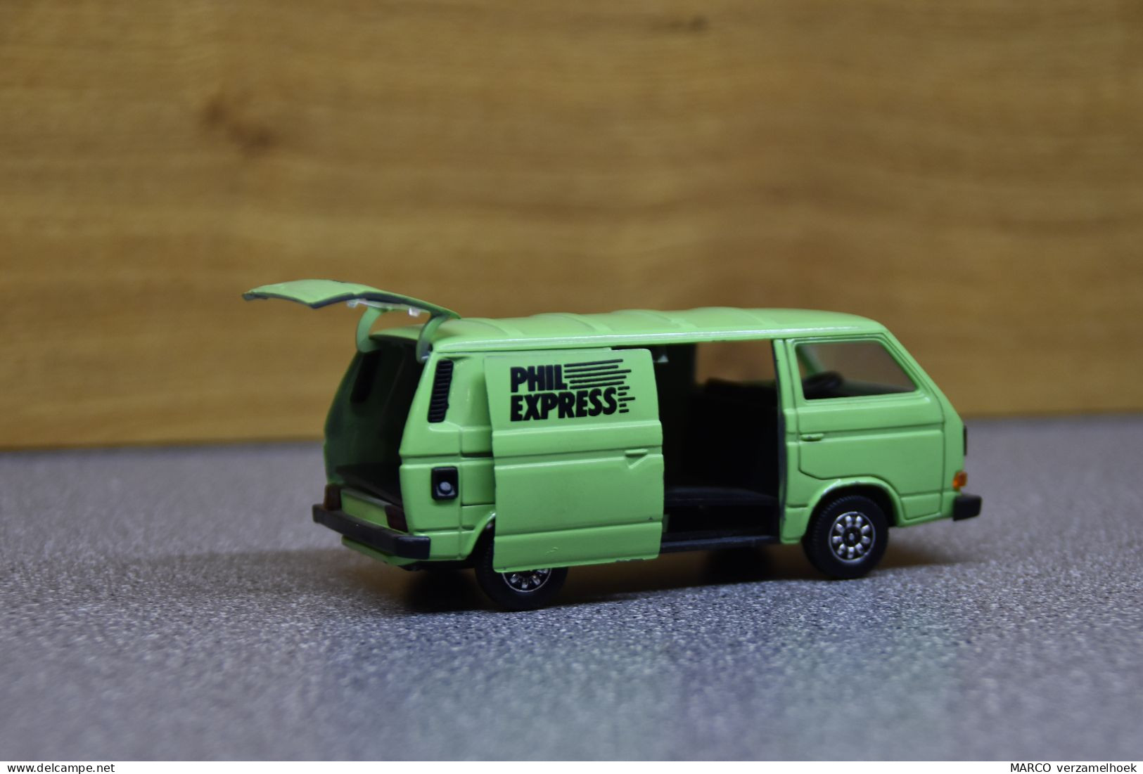 Schabak Modell VW Volkswagen Transporter Syncro PHIL-EXPRESS Philips Scale 1:43 - Schabak