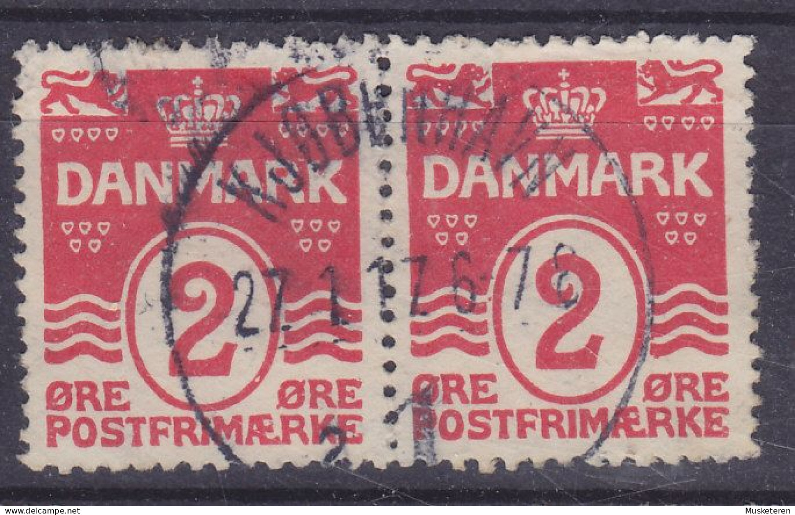 Denmark 1913 Mi. 78, 2 Øre Wellenlinien ERROR Variety (Left Stamp) White Spot In Red Oval Frame (2 Scans) - Abarten Und Kuriositäten