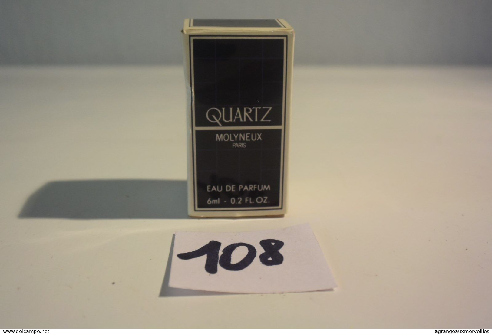 C108 Miniatures Parfum Quartz Paris France De Collection - Miniatures Hommes (avec Boite)