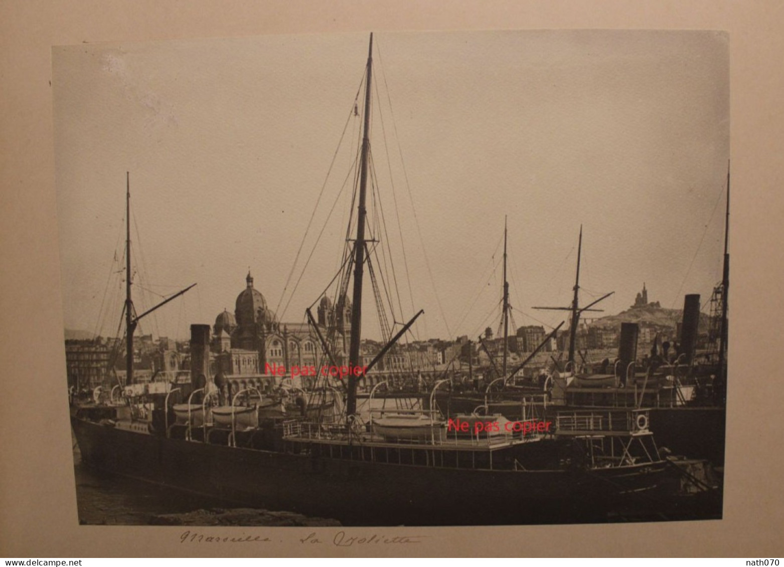 Lot 2 Photo 1900's Marseille Navire Paquebot Le Dumbea Indochine Indo China La Joliette Tirage Print Vintage Animée - Boten