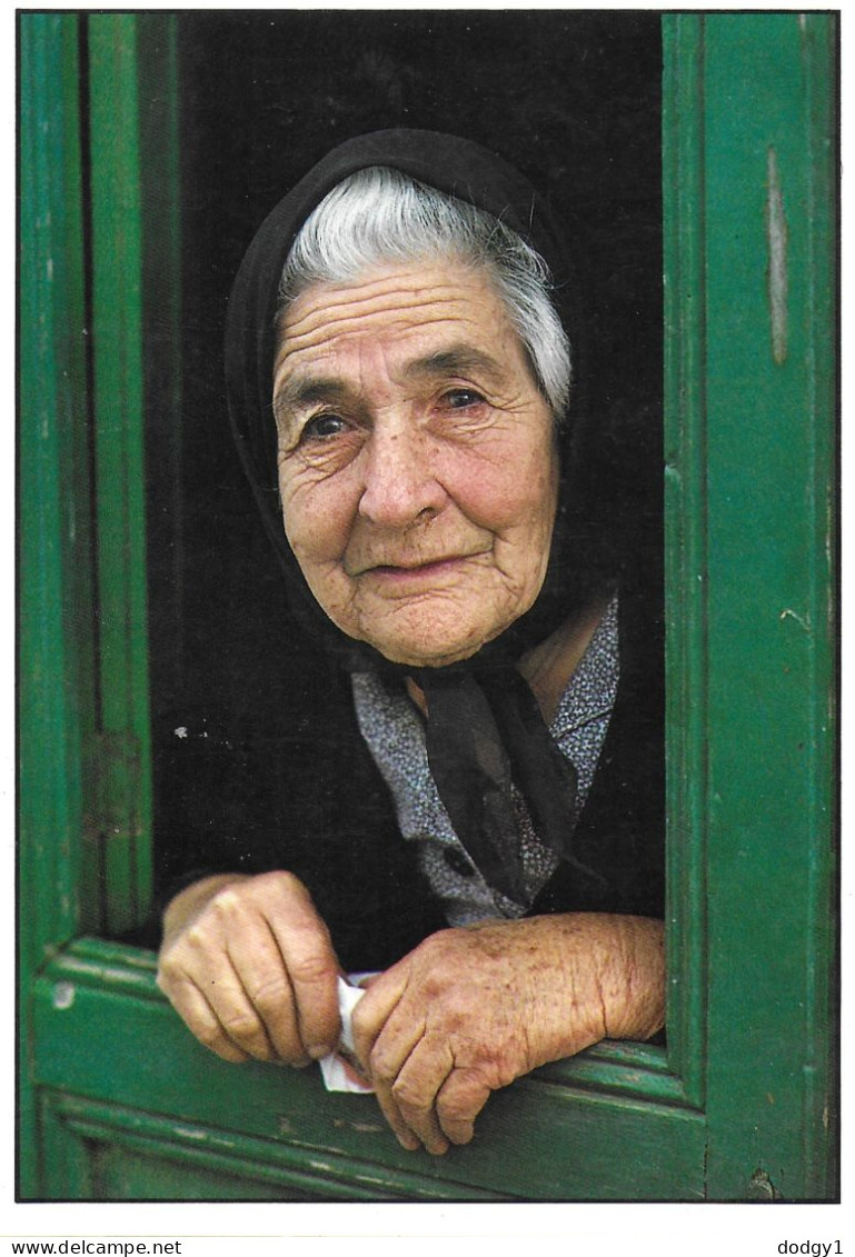 OLD WOMEN, CANARY ISLANDS, SPAIN. UNUSED POSTCARD   Zq7 - Altri & Non Classificati