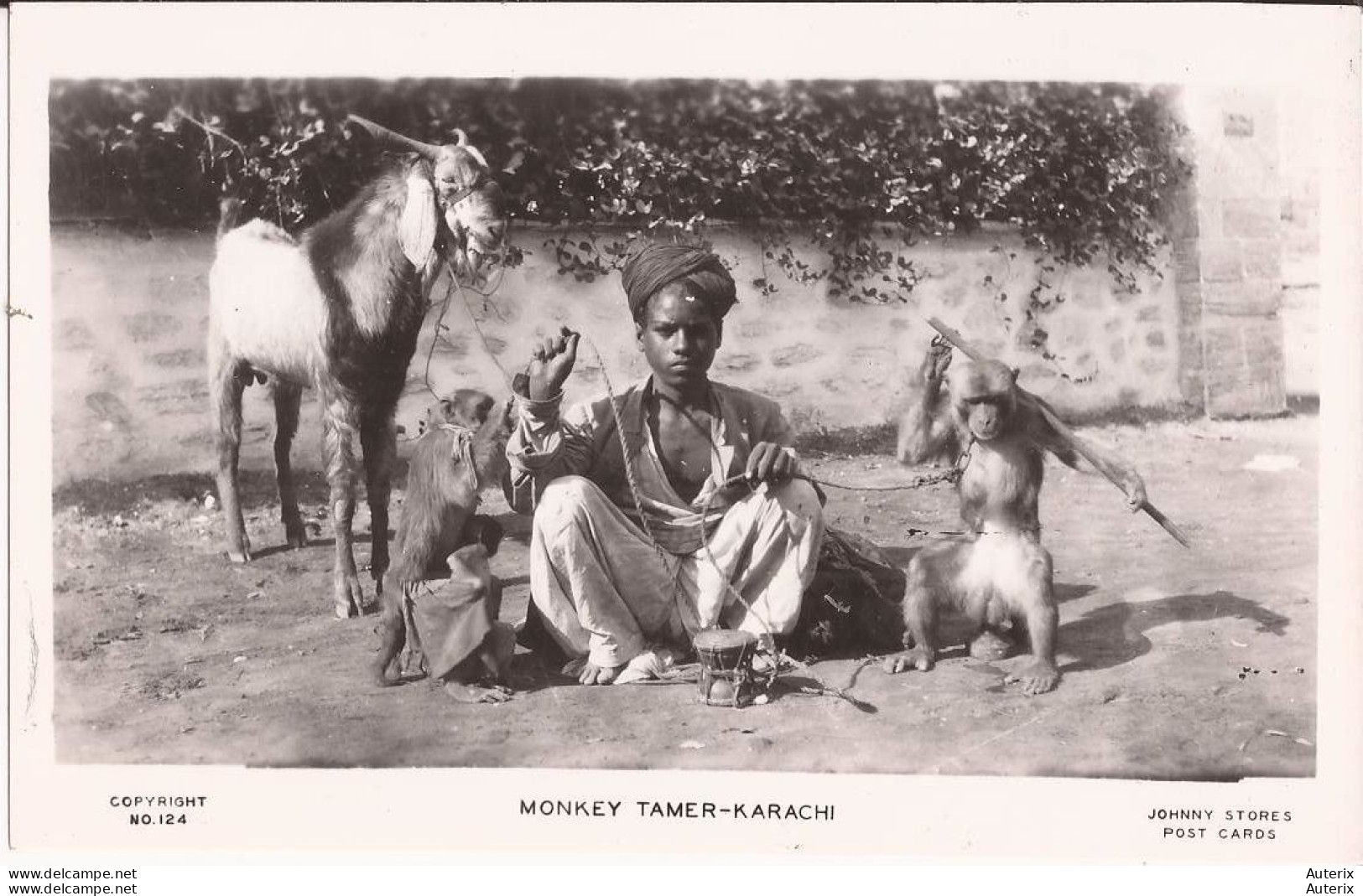 Pakistan - Karachi - Monkey And Goat Tamer Goat Monkey - Pakistan