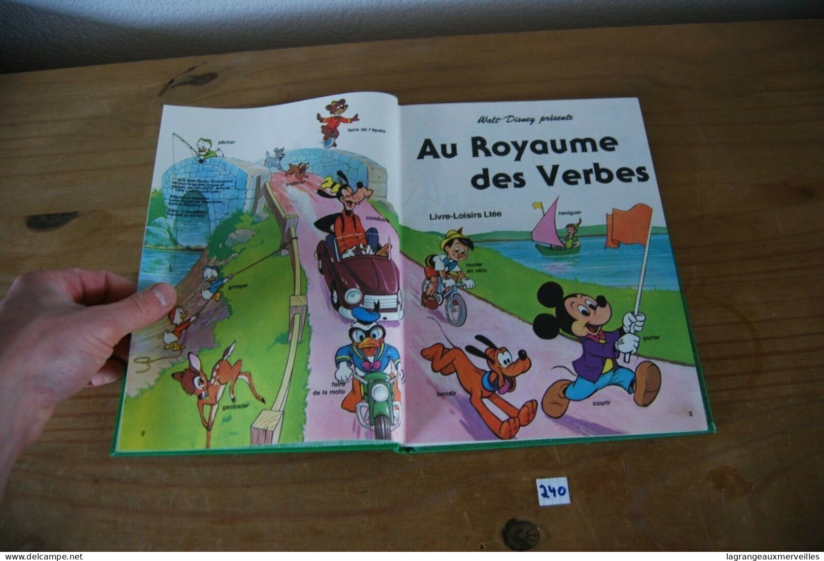 C240 Livre Pour Enfant - Au Royaume Des Verbes - Disney