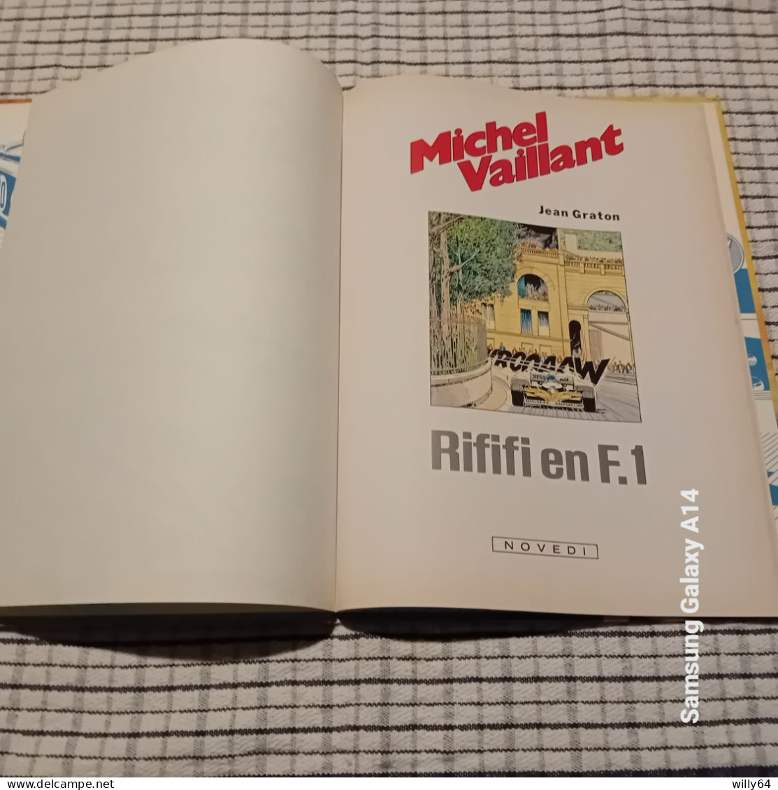 Michel VAILLANT      " Rififi En F1 "   EO 1982  DARGAUD  TBE - Tuniques Bleues, Les