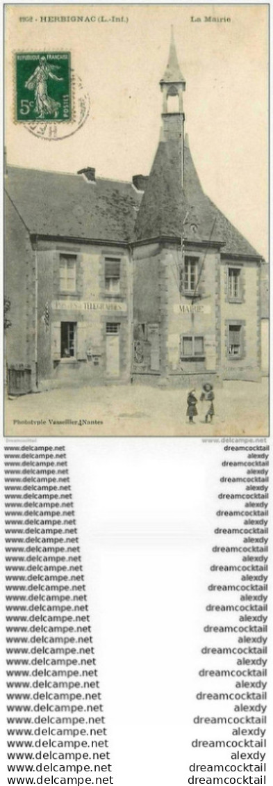 44 HERBIGNAC. La Mairie Et La Poste Avec Enfants Vers 1909 - Herbignac