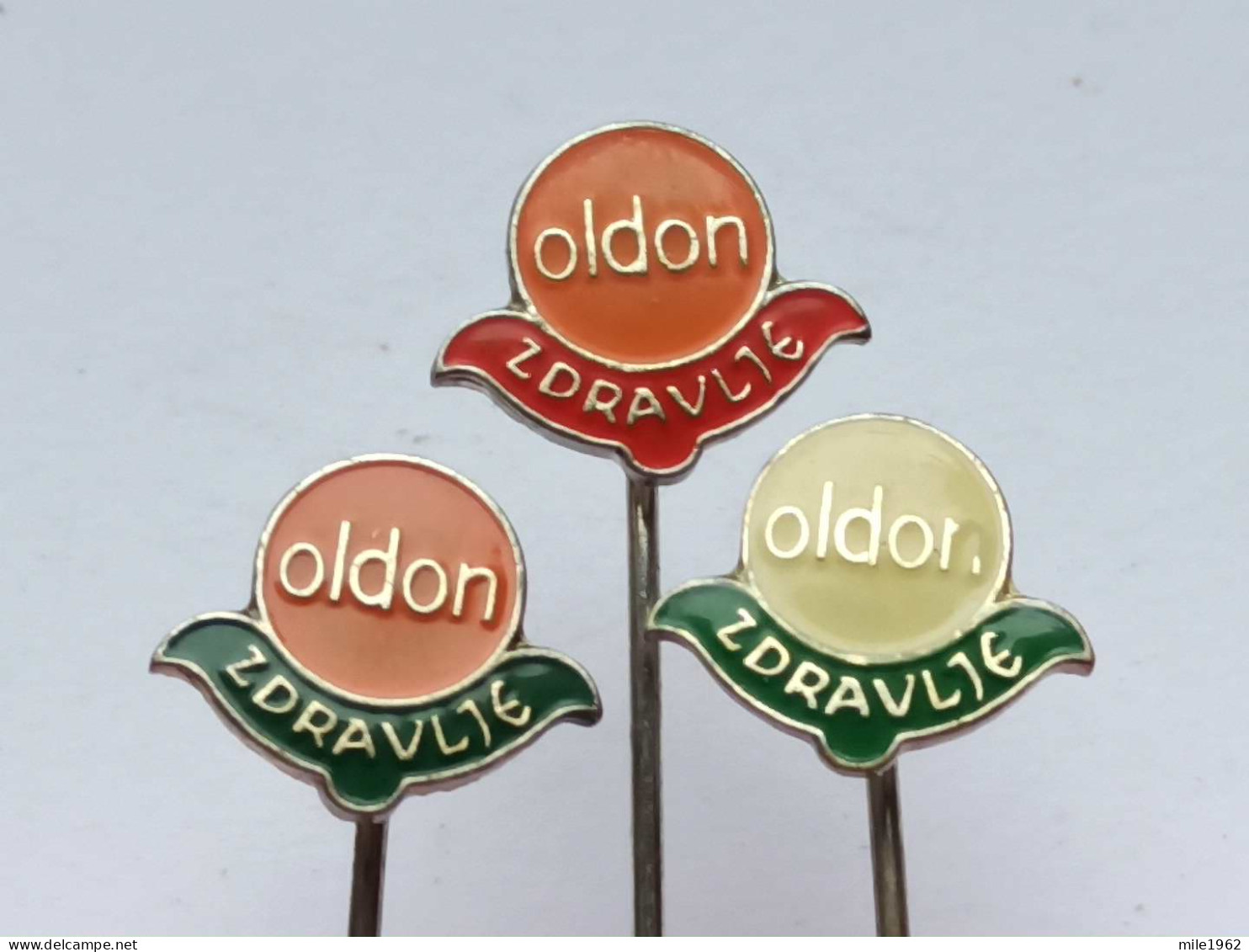 BADGE Z-98-5 - 3 PINS - ZDRAVLJE, OLDON, PIN YUGOSLAVIA, Pharmacy Pharmacie Farmacia Pharmazie, MEDICAL - Lots