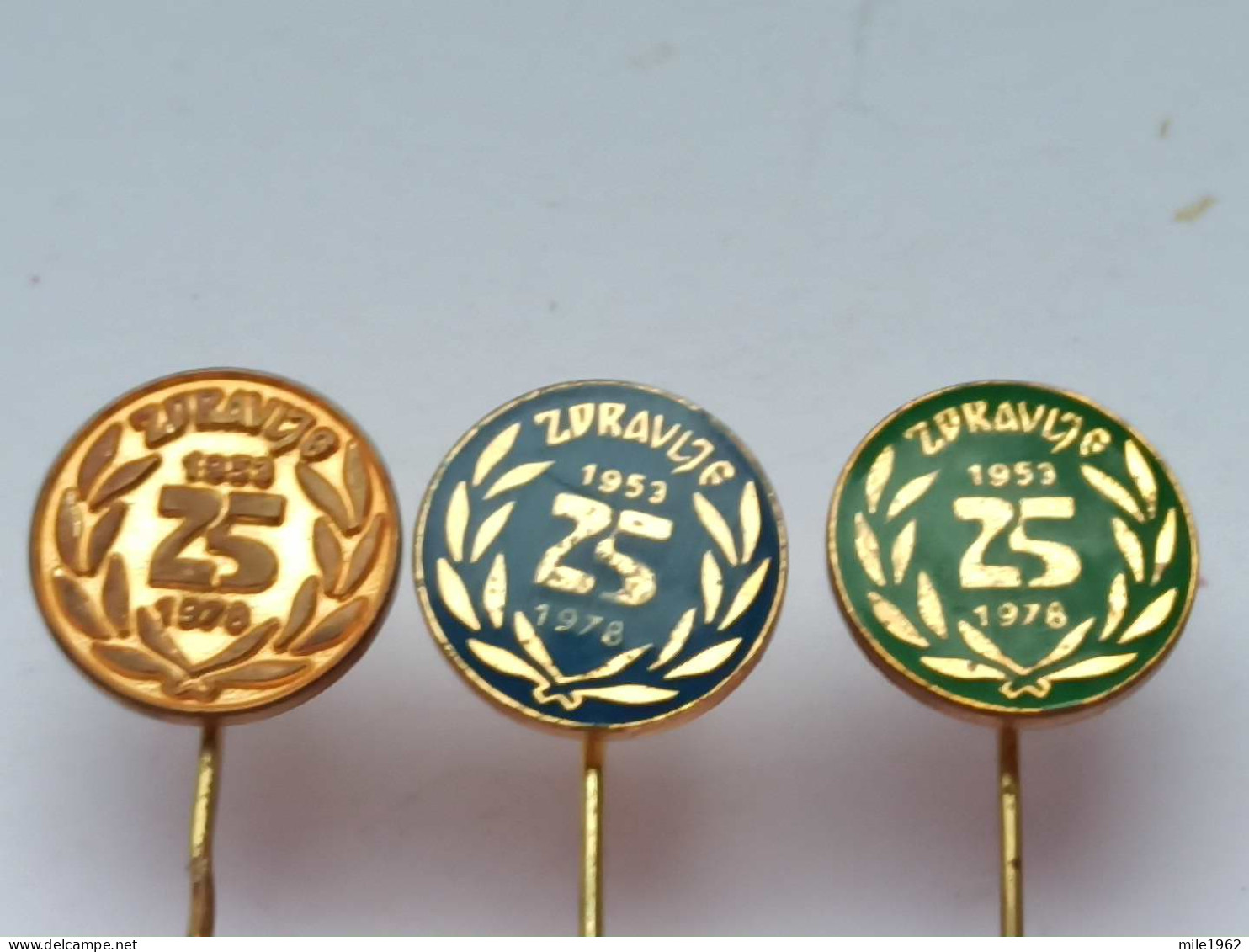 BADGE Z-98-5 - 3 PINS - ZDRAVLJE, PIN YUGOSLAVIA, Pharmacy Pharmacie Farmacia Pharmazie, MEDICAL - Lots