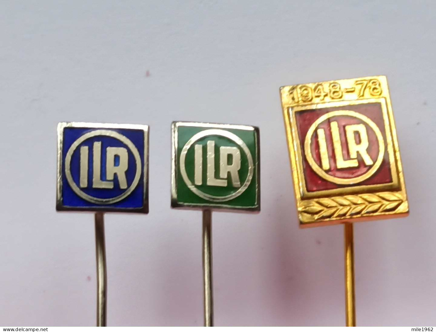 BADGE Z-98-14 - 3 PINS - IVO LOLA RIBAR , ILR, ZELEZNIK, SERBIA, Machinery And Equipment Joint Stock Company - Sets