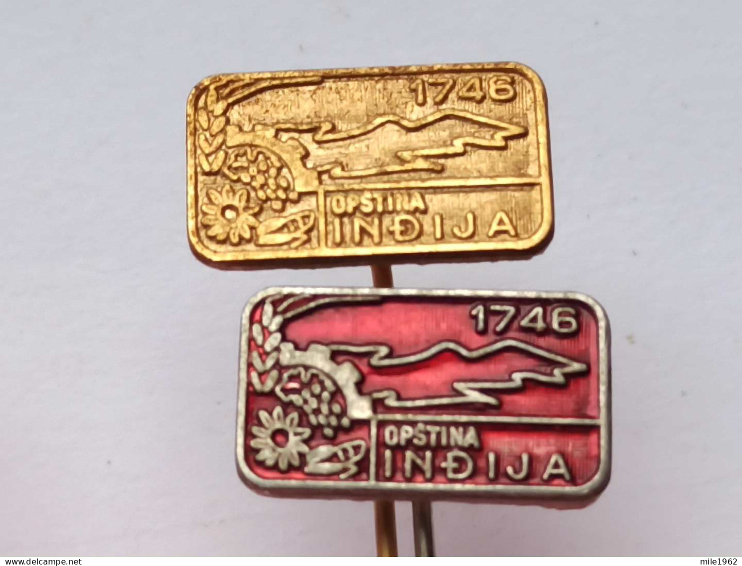 BADGE Z-98-16 - 2 PINS -INDJIJA, INDIJA, SERBIA, YUGOSLAVIA, AGRICULTURAL Agriculture Agricole - Lotes