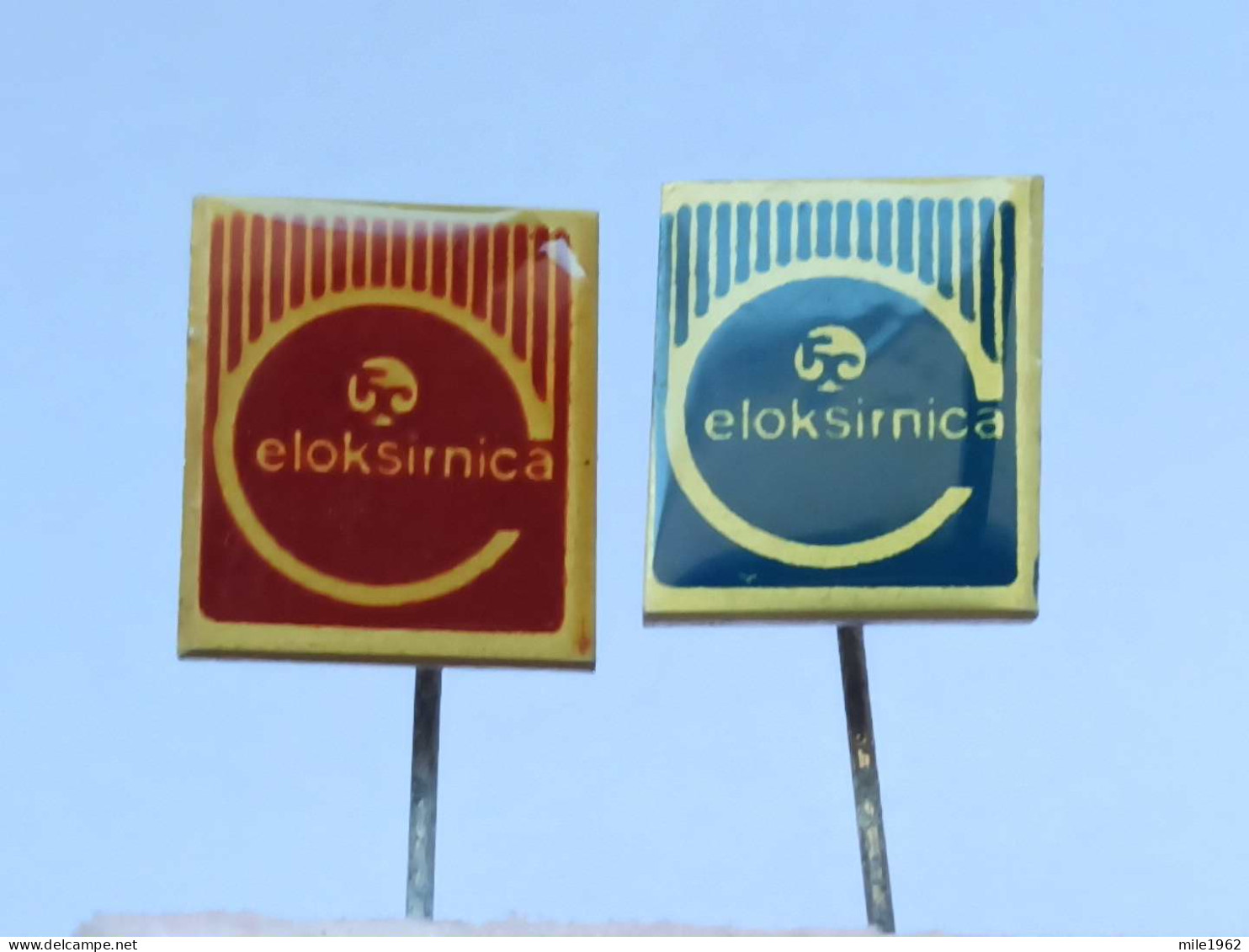 BADGE Z-98-18 - 2 PINS - Eloksirnica, Djuro Salaj - Lots