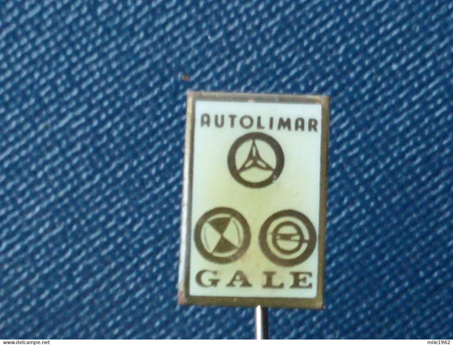 BADGE Z-35-2 - AUTO, CAR, AUTOLIMAR GALE, BMV, MERCEDES, OPEL - BMW