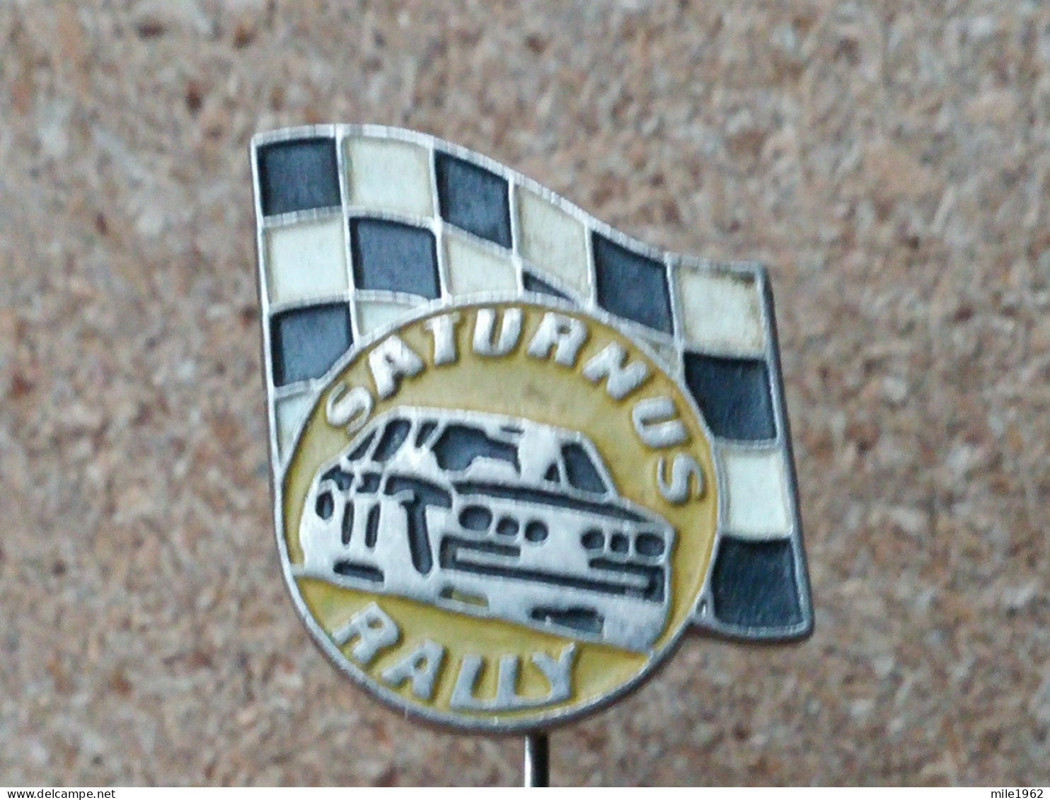 BADGE Z-35-2 - AUTO, CAR, SATURNUS RALLY - Rallye