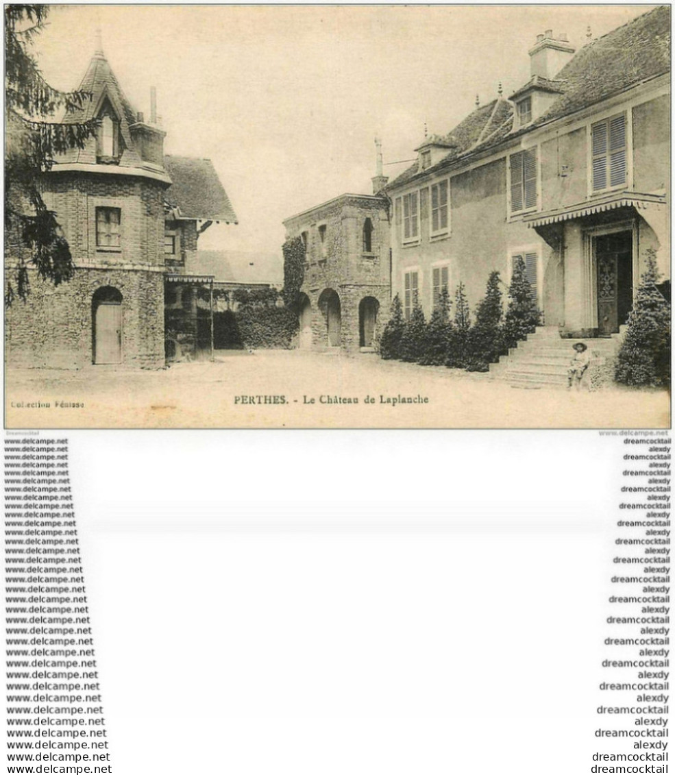 77 PERTHES. Château Laplanche Avec Enfant Sur Les Marches - Perthes