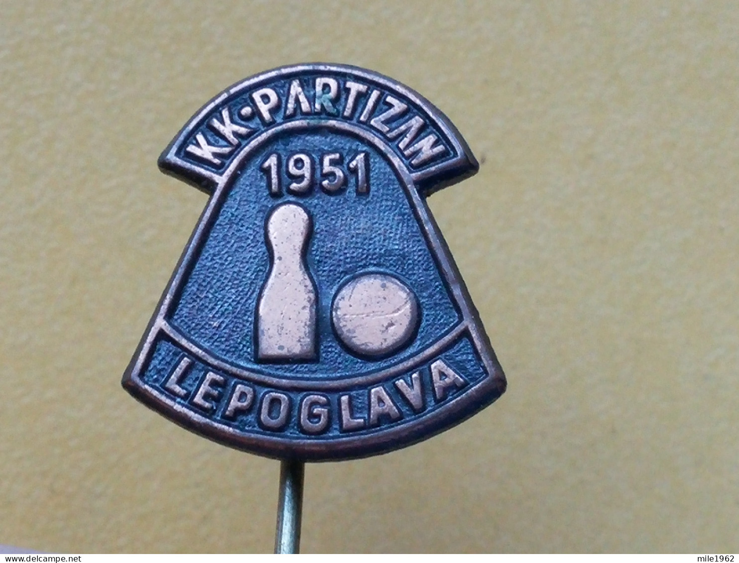 BADGE Z-54-1 - BOWLING CLUB PARTIZAN LEPOGLAVA, CROATIA  - Bowling