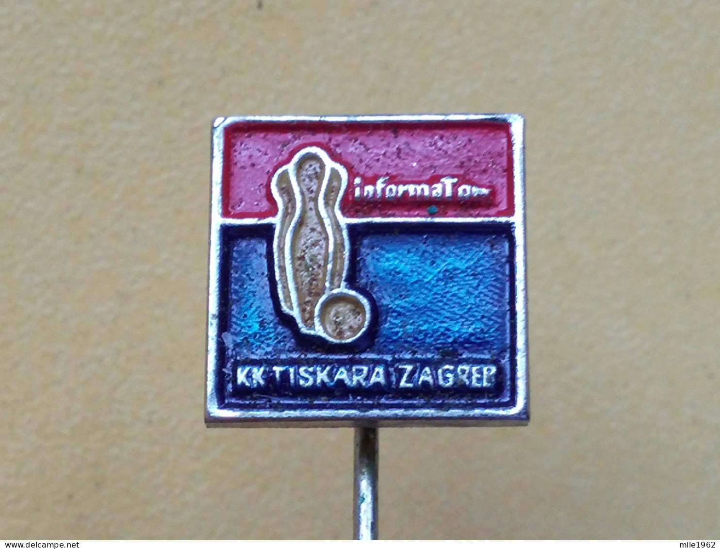 BADGE Z-54-1 - BOWLING CLUB TISKARA ZAGREB, CROATIA  - Bowling