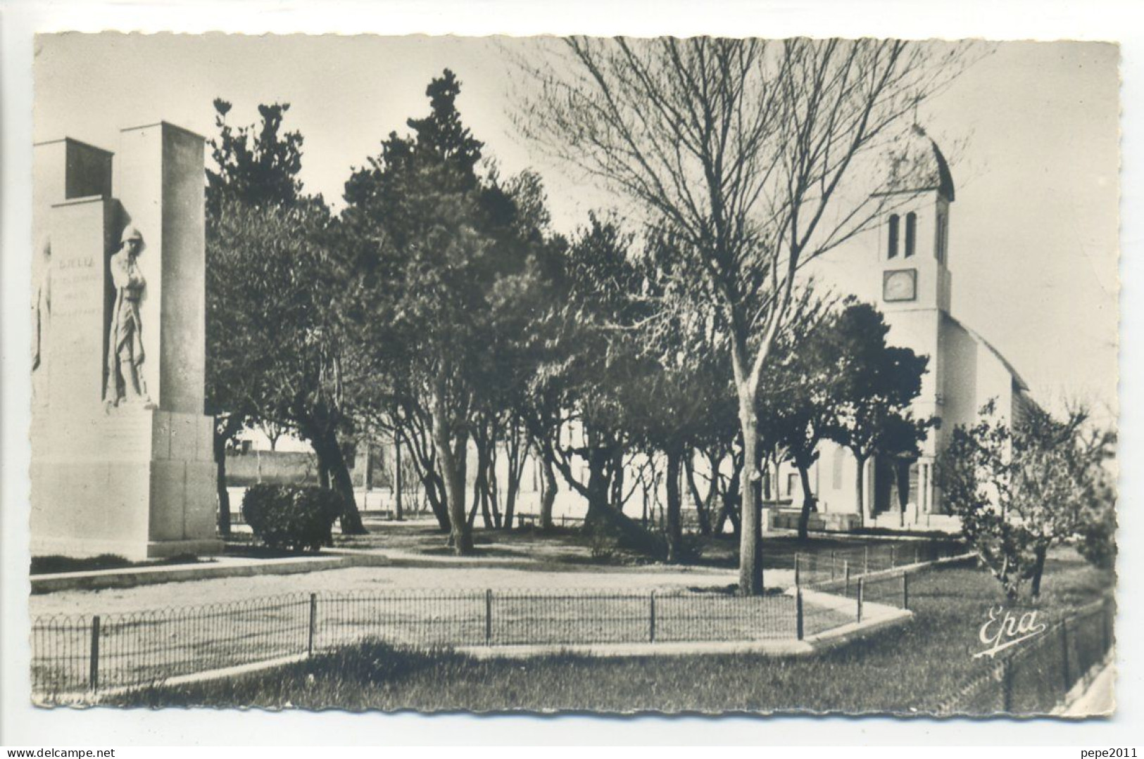 CPA - Algérie - DJELFA - Monument Aux Morts Et L'Eglise En 1958 - Djelfa