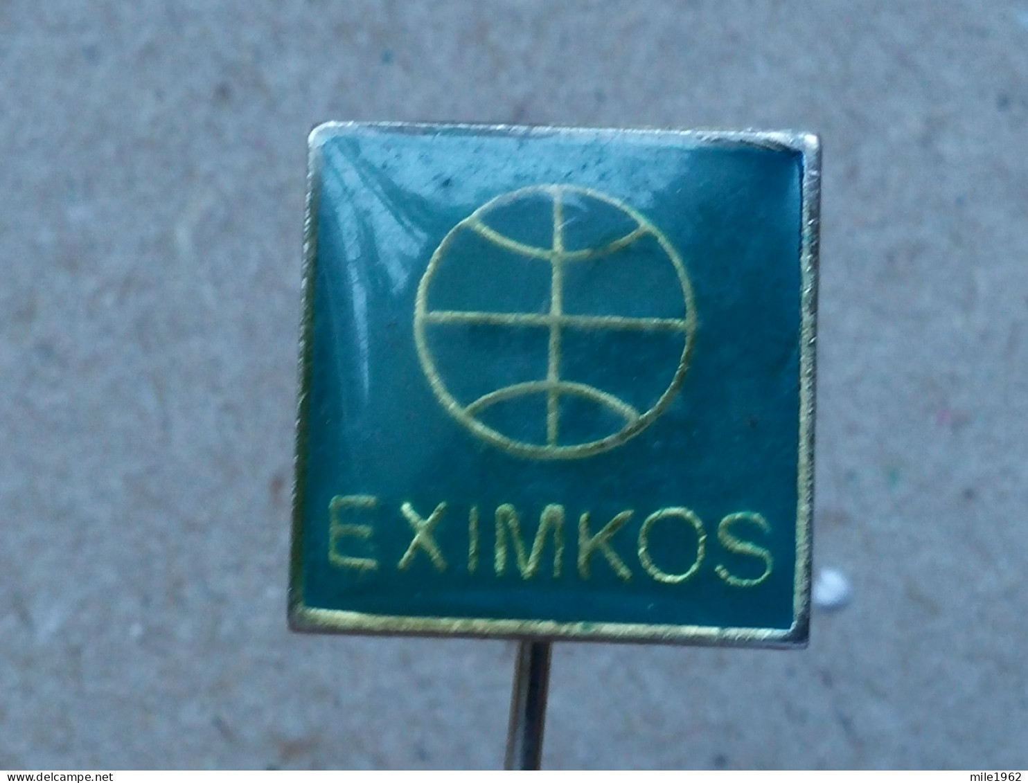 Badge Z-53-1 - BASKETBALL EXIMKOS, YUGOSLAVIA - Basketball