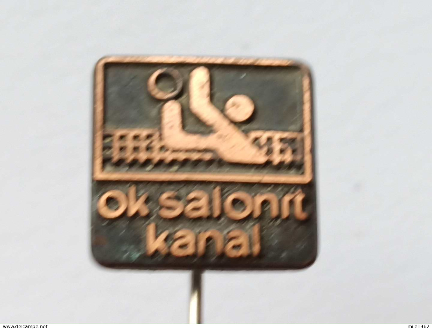 BADGE Z-95-1 - VOLLEYBALL, VOLLEY-BALL CLUB SALONIT KANAL - Pallavolo