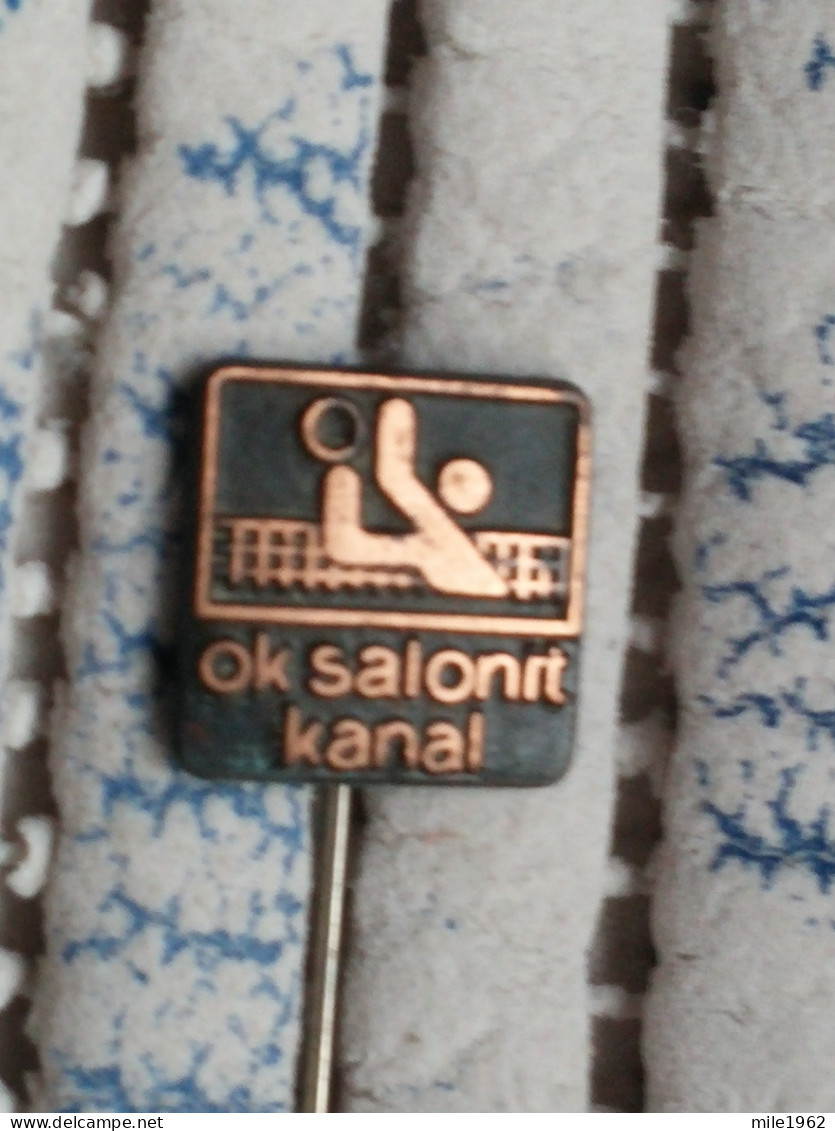 Badge Z-66 - Volleyball, Volley-ball, Odbojka, Club Salonit Kanal, Yugoslavia - Pallavolo