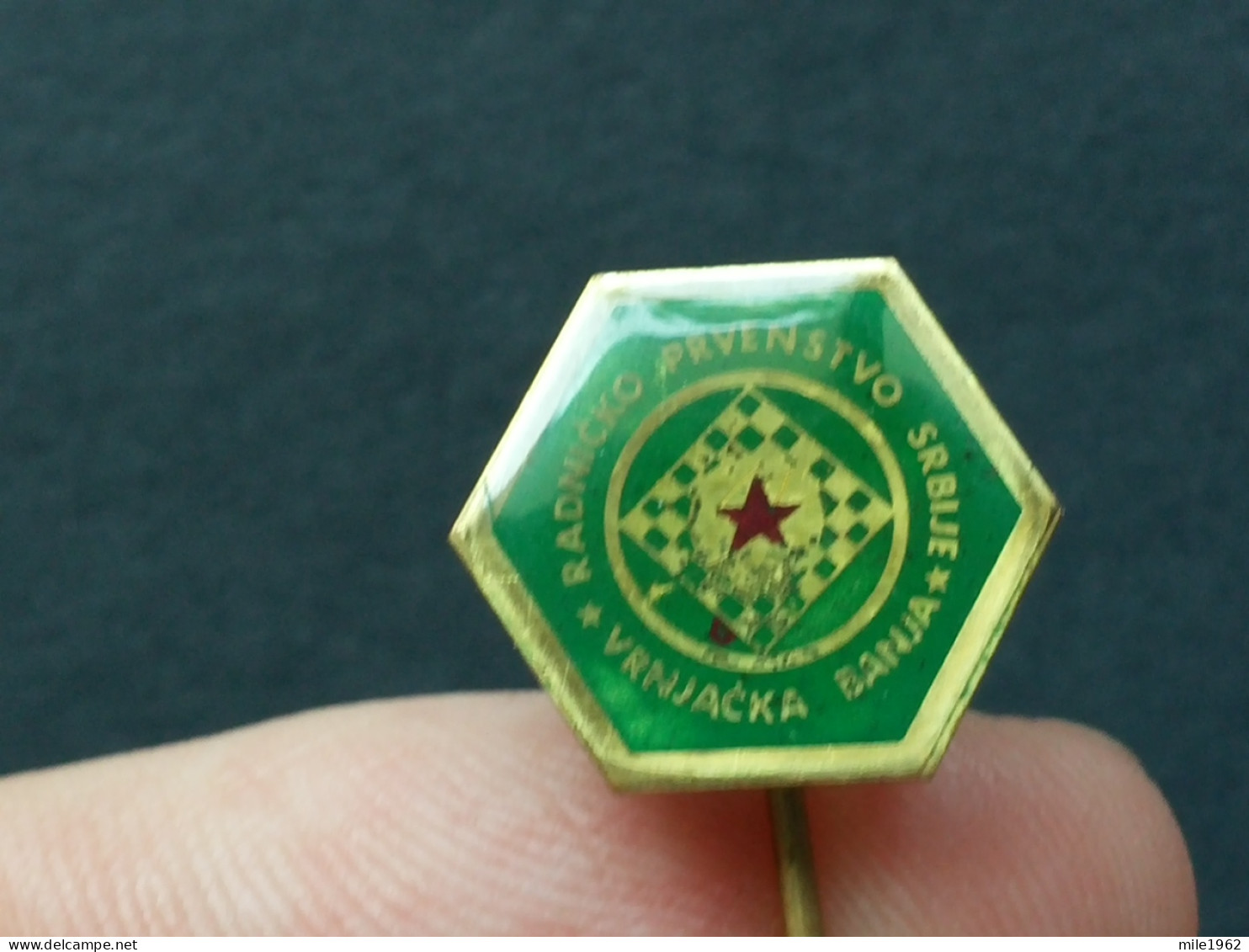 BADGE Z-71-1 - CHESS ECHECS SCHACH AJEDREZ SAKK SAH, VRNJACKA BANJA, SERBIA, Tournament, Tournoi - Jeux