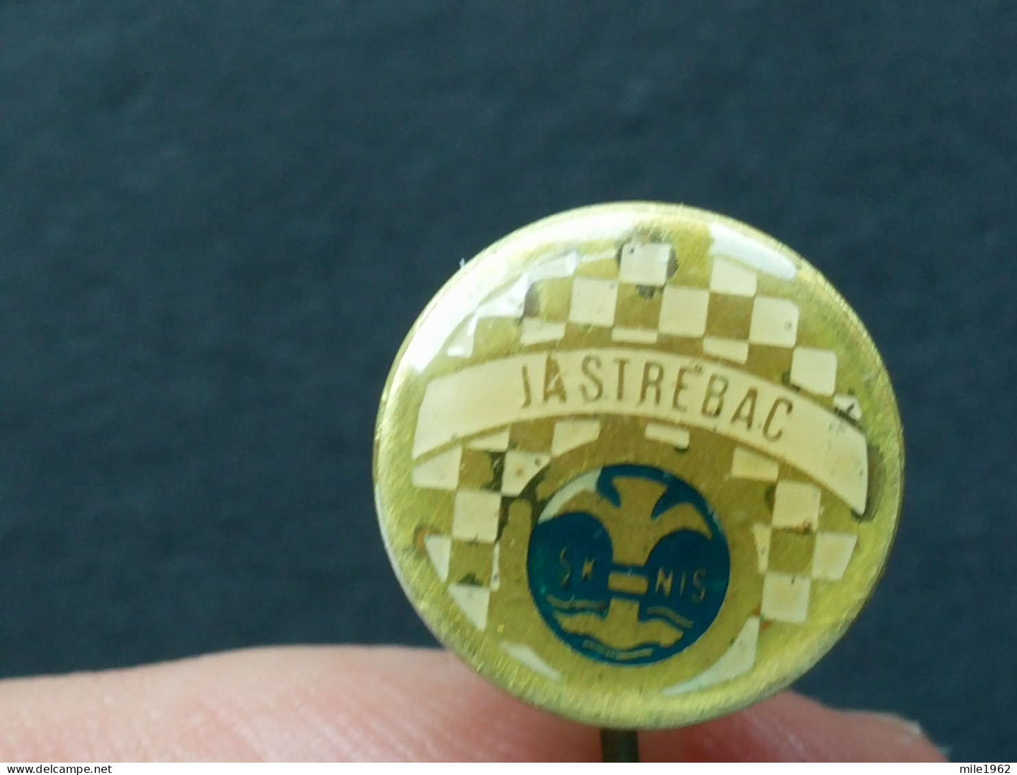 BADGE Z-71-2 - CHESS ECHECS SCHACH AJEDREZ SAKK SAH, JASTREBAC, SERBIA, Club - Jeux