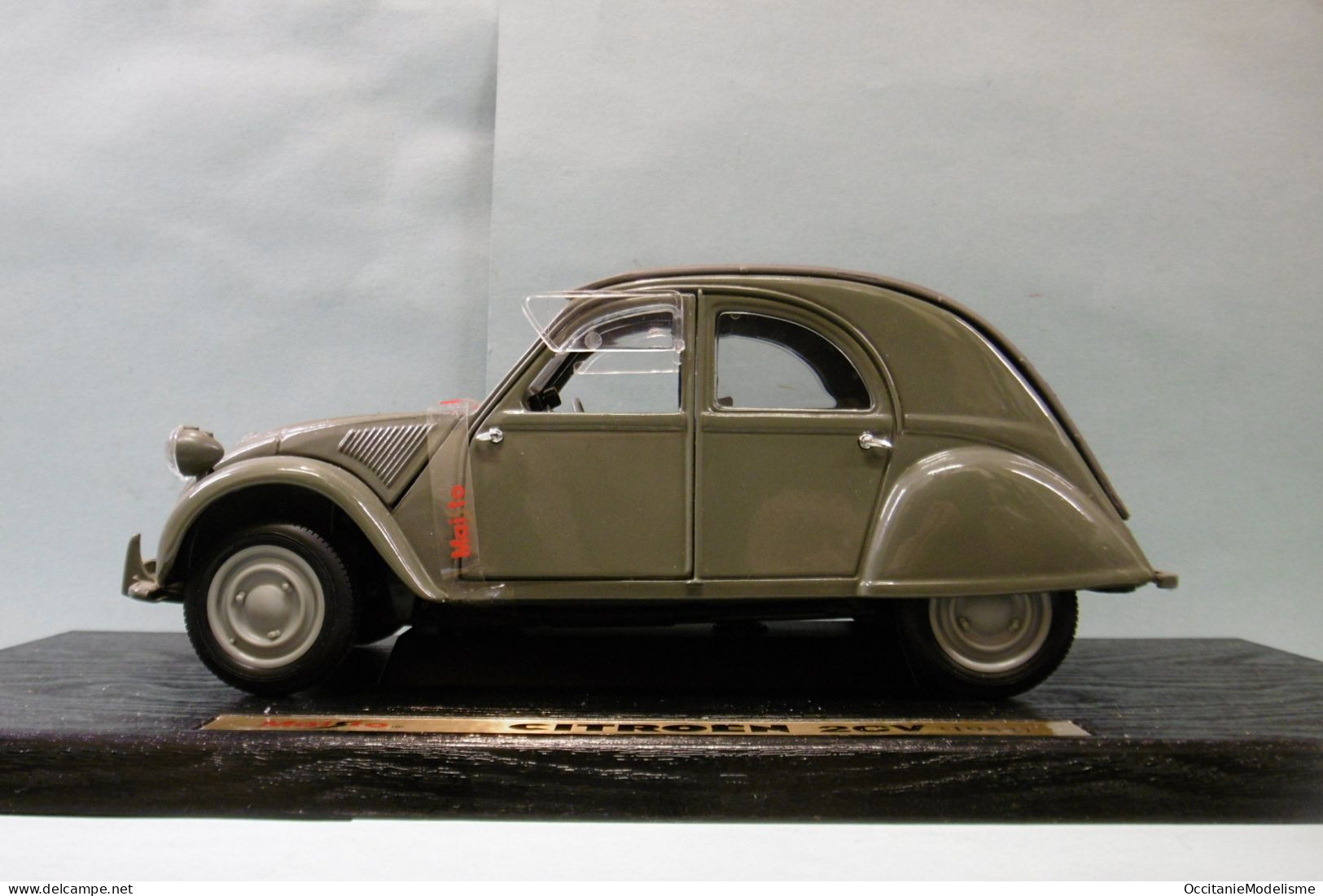 Maisto - CITROEN 2CV 1952 Gris Réf. 10000 BO 1/18 - Maisto