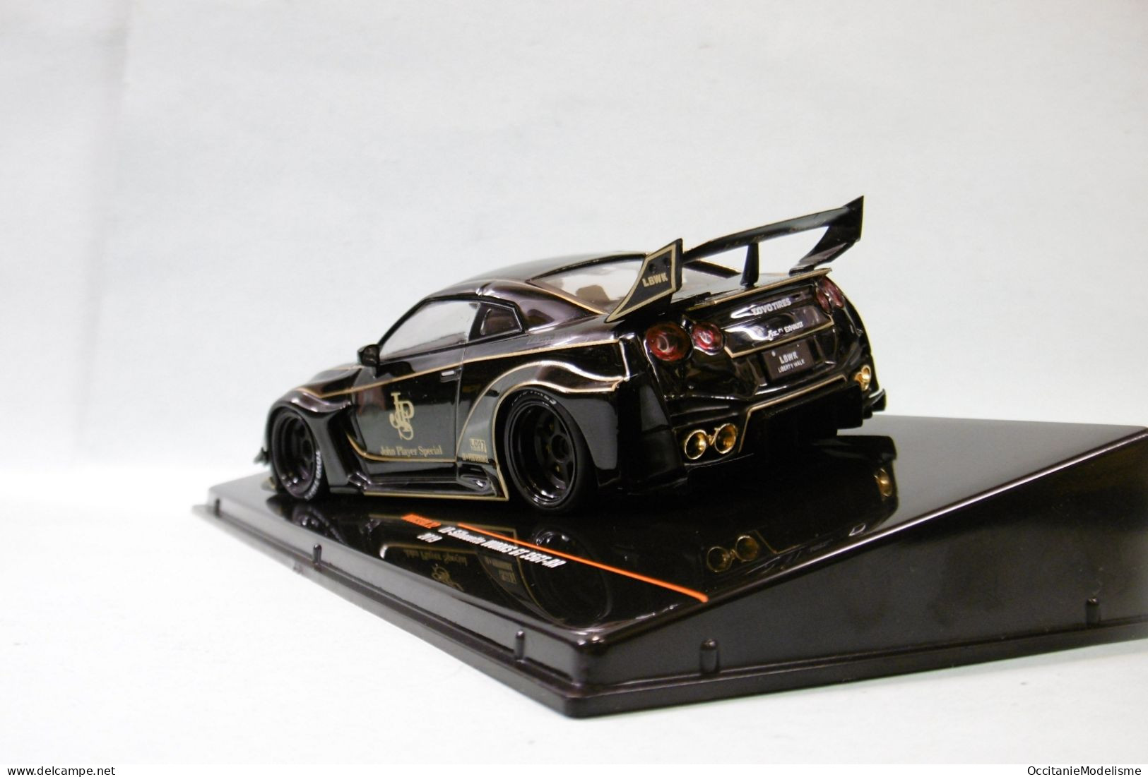 Ixo - LB-Silhouette WORKS GT 35GT-RR Nissan 2019 JPS Réf. MOC330.22 NBO Neuf 1/43 - Ixo