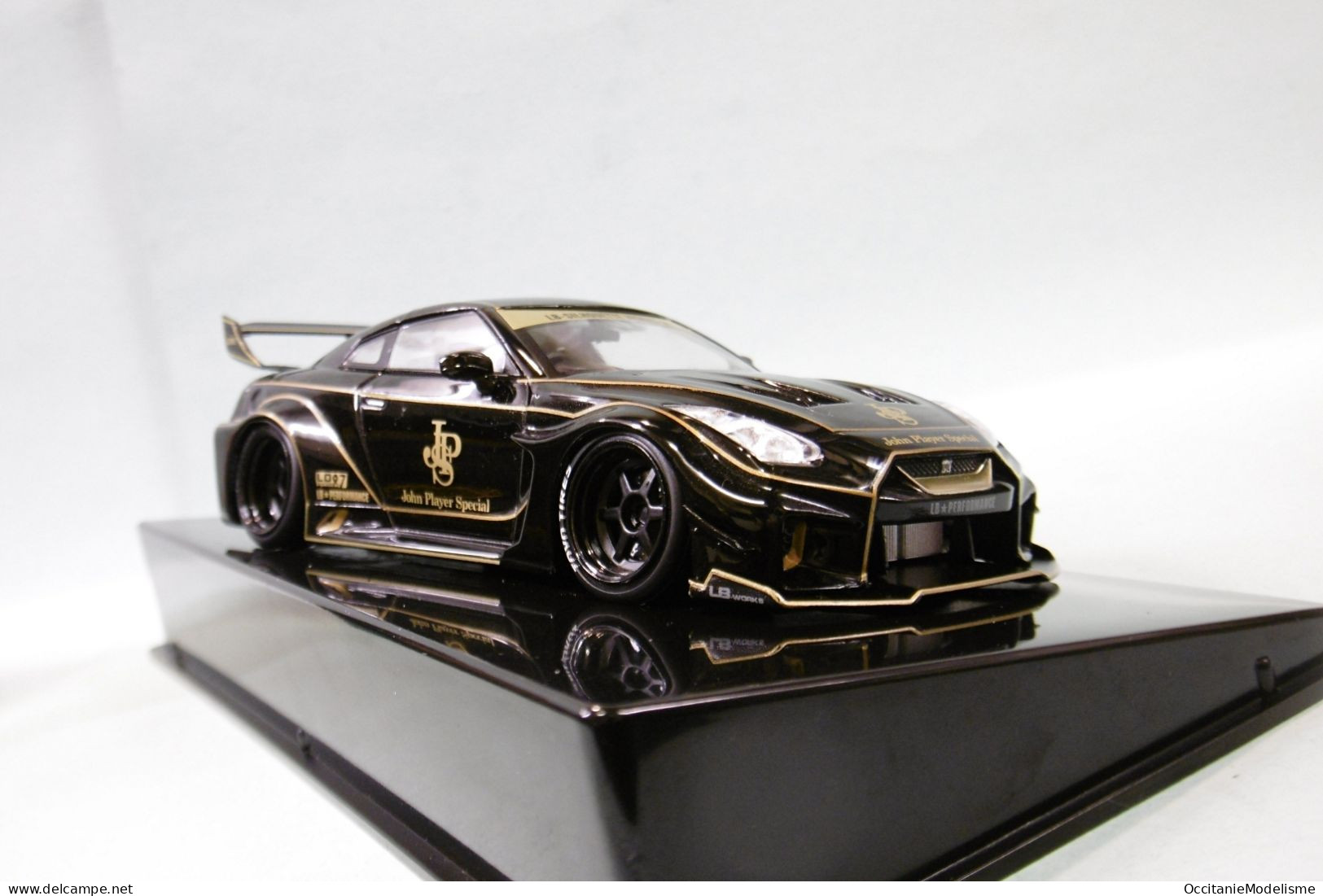 Ixo - LB-Silhouette WORKS GT 35GT-RR Nissan 2019 JPS Réf. MOC330.22 NBO Neuf 1/43 - Ixo