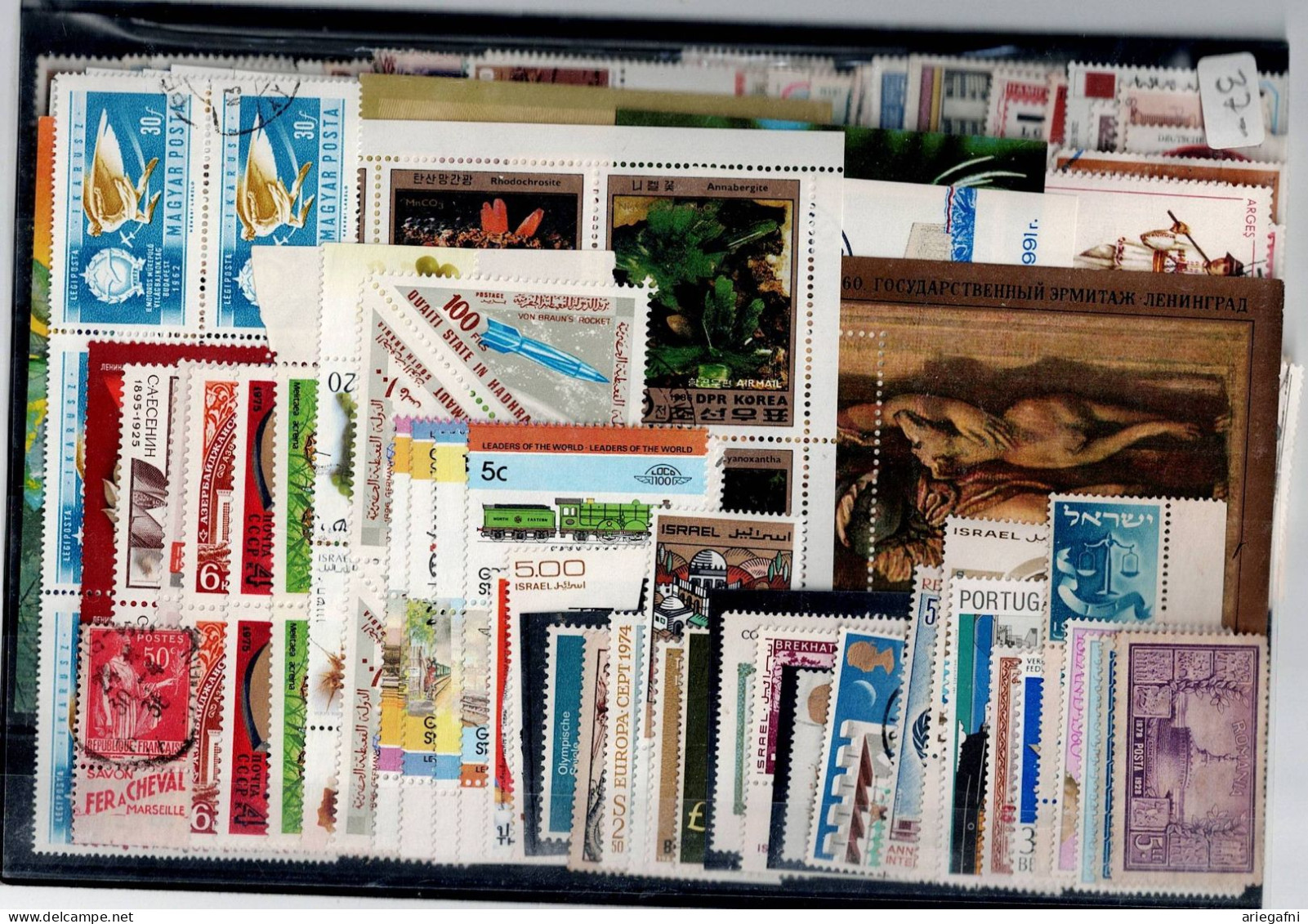 LOT OF 268 STAMPS MINT+USED + 16 BLOCKS MI- 85 EURO VF!! - Collections (sans Albums)