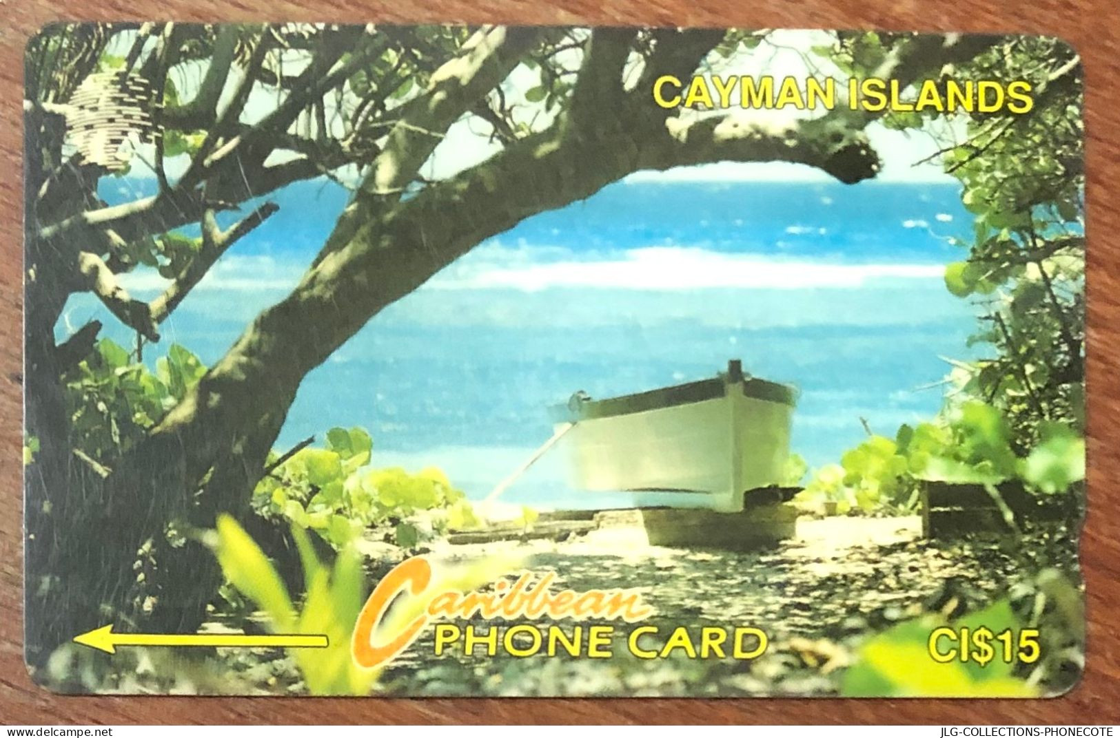 CAYMAN ISLANDS PLAGE CI$ 15 CARIBBEAN CABLE & WIRELESS SCHEDA TELECARTE TELEFONKARTE PHONECARD CALLING CARD - Iles Cayman