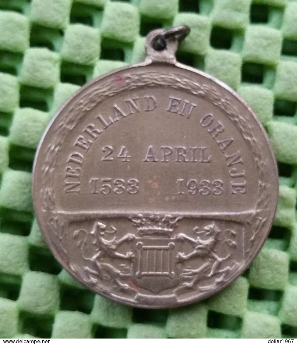 .medal - Medaille - Medaille: Prins Willen Van Oranje ,vader Der Vadersland  1533 - 1933 (  NL) - Adel