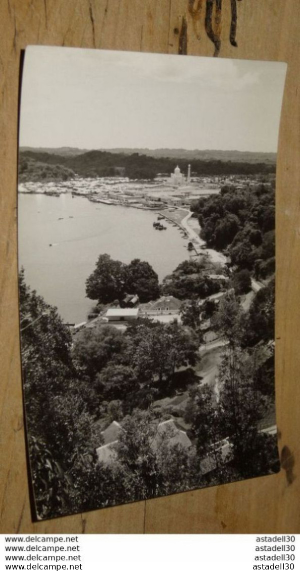 BRUNEI : Carte Photo  ............ 70-8256 - Brunei