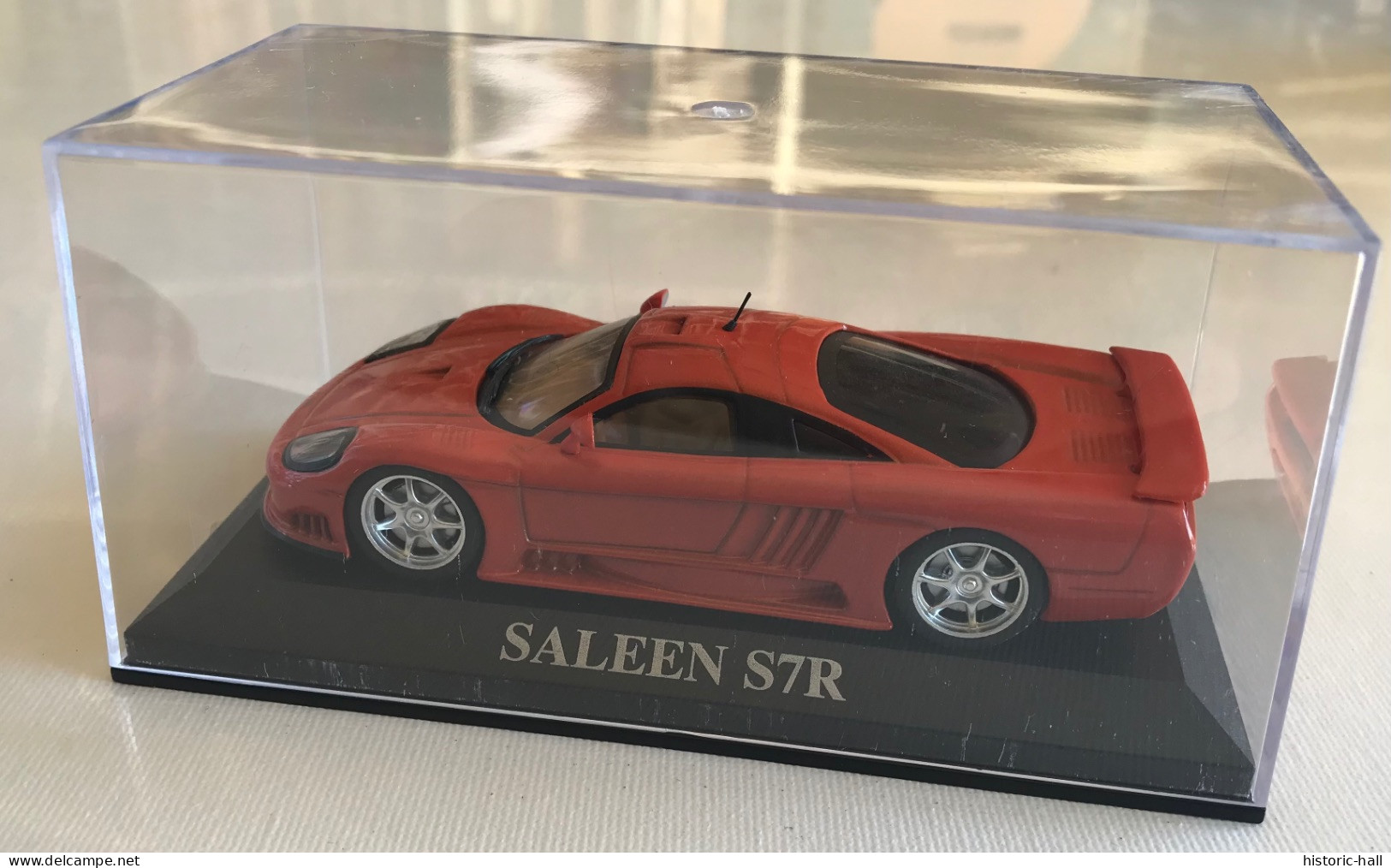 IXO - SALEEN S7R - Ixo