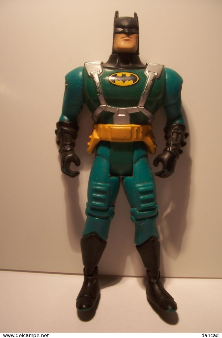 BATMAN  -( Articulé )  - Figurine  DC Comics  1994  - VERT  - - Batman