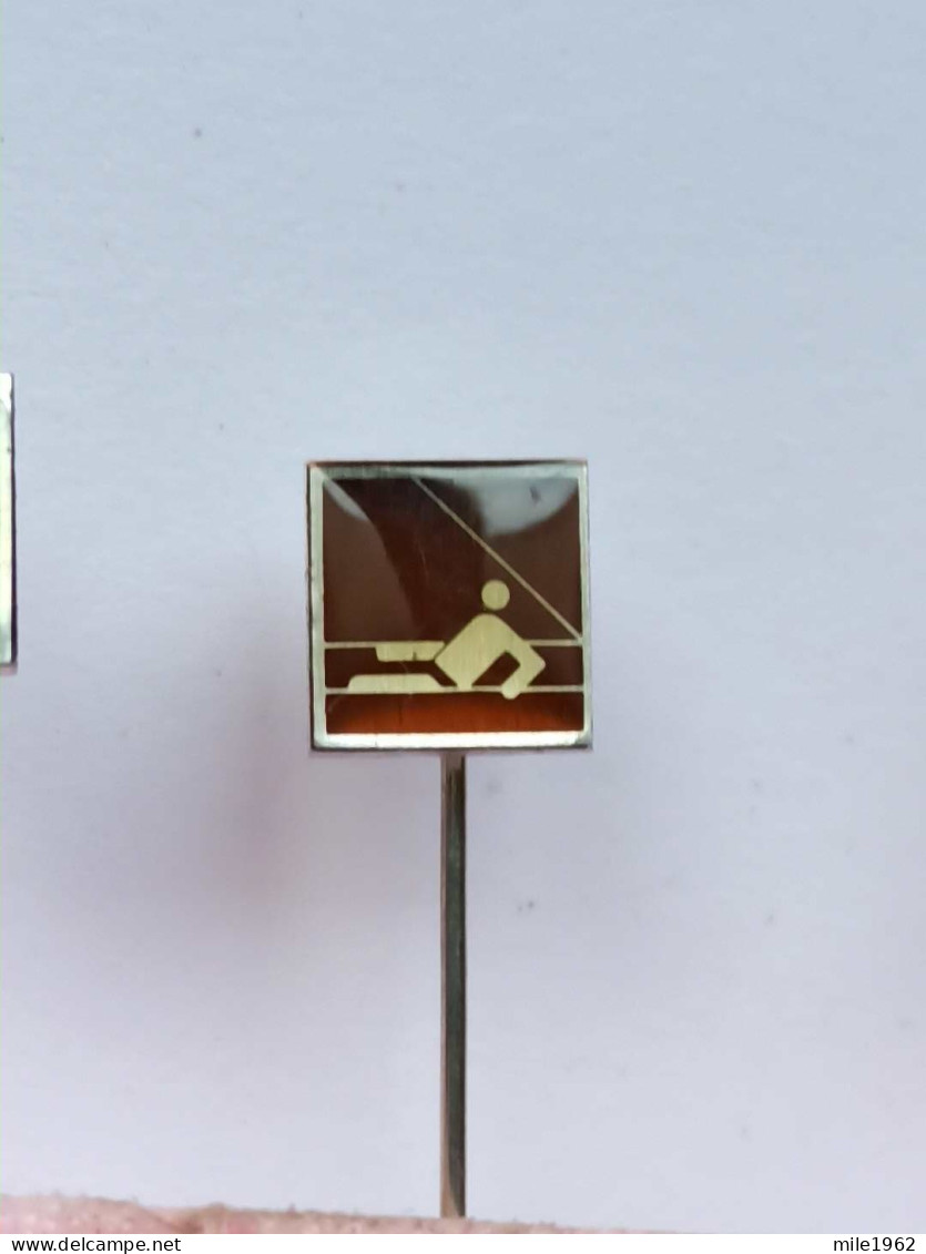 BADGE Z-51-9 - GYMNASTIC - Leichtathletik