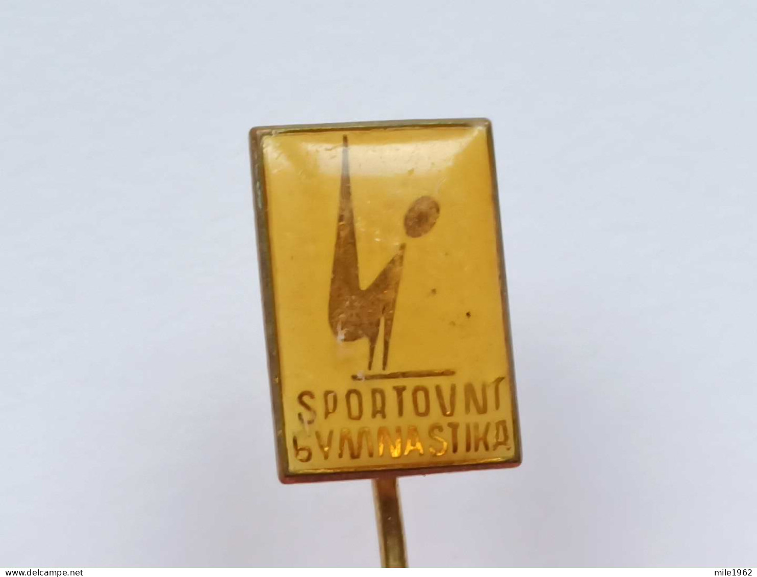 BADGE Z-51-9 - GYMNASTIC CZECHOSLOVAKIA, GYMNASTIQUE - Atletismo