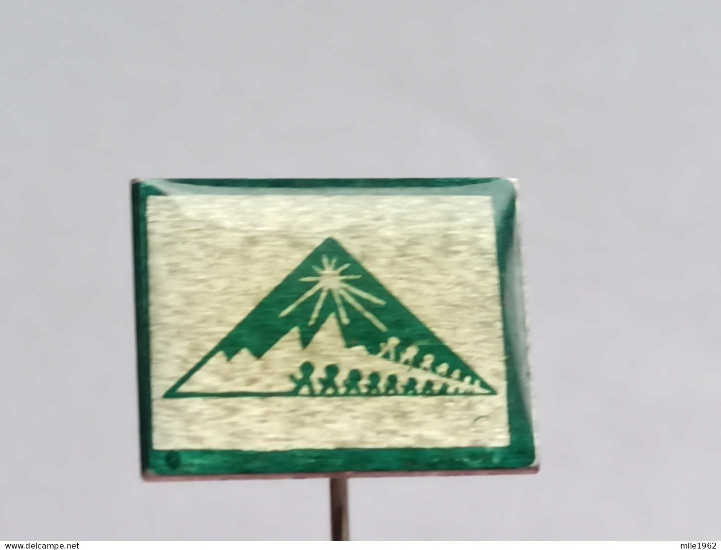 BADGE Z-74-2 - ALPINISM, Mountain, Mountaineering,  - Alpinismus, Bergsteigen