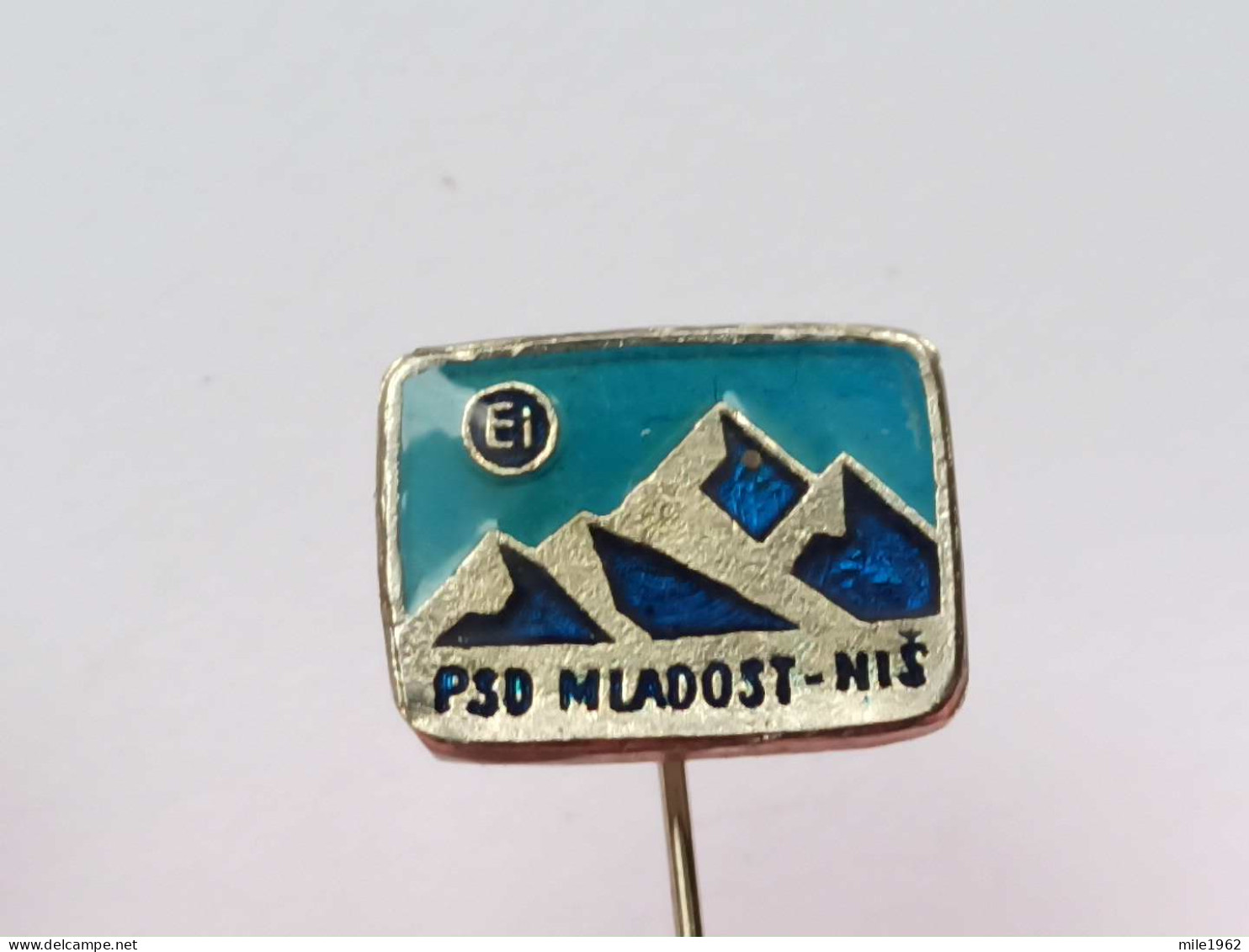 BADGE Z-74-2 - ALPINISM, Mountain, Mountaineering, MLADOST NIS, SERBIA - Alpinismus, Bergsteigen