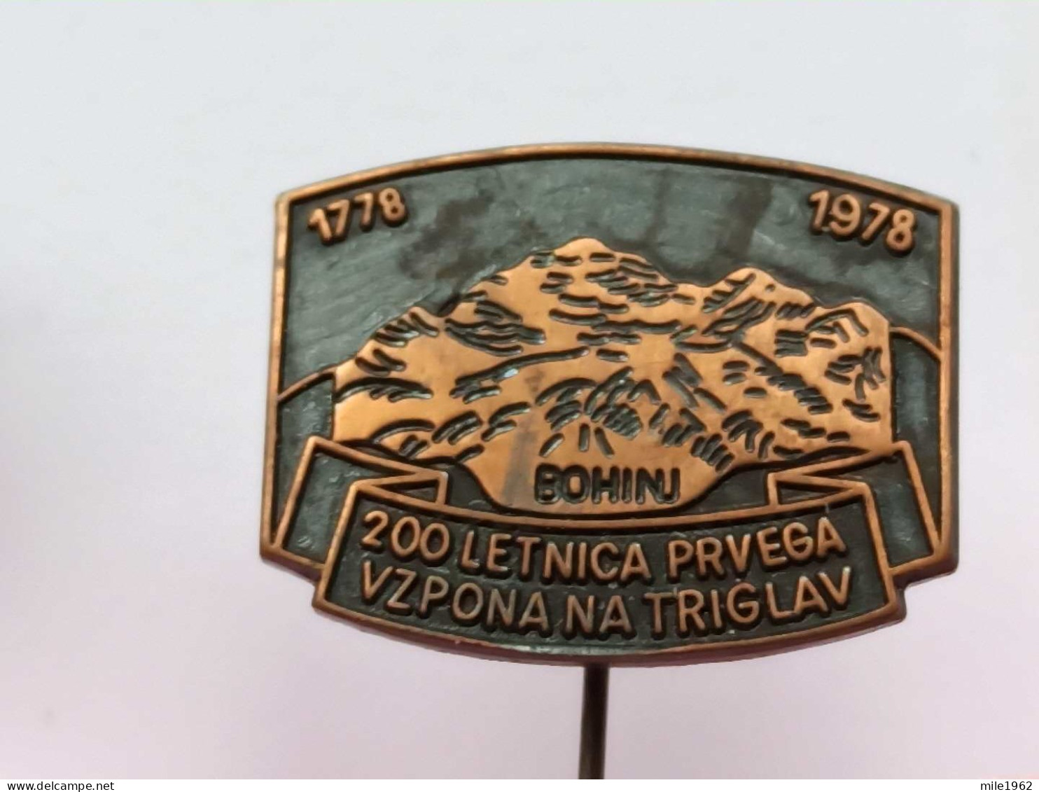 BADGE Z-74-2 - ALPINISM, Mountain, Mountaineering, TRIGLAV, SLOVENIA, PRVI USPON - Alpinismus, Bergsteigen