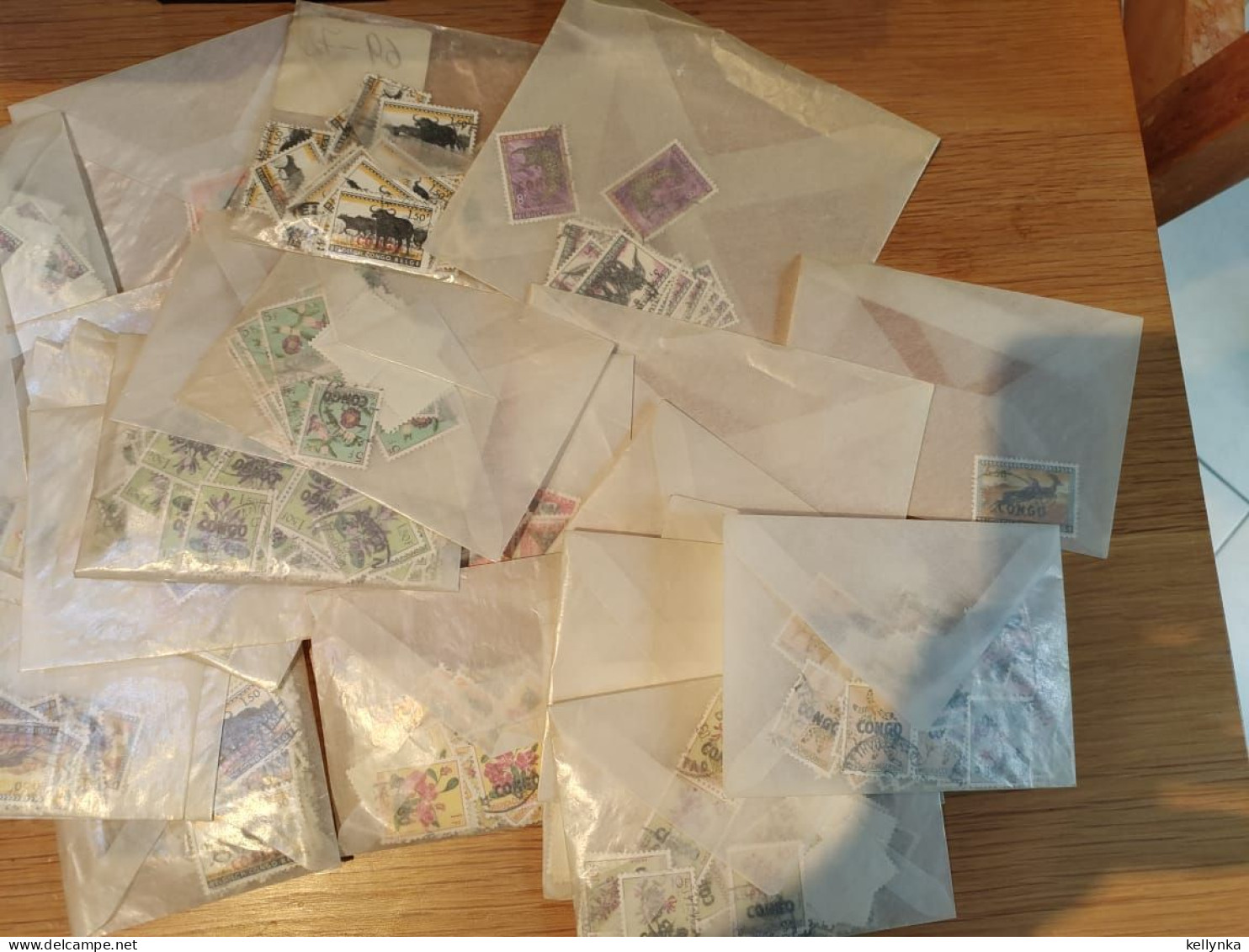 Congo - Accumulation De Centaines De Timbres Oblitérés Dans Des Enveloppes - Pour Etude - Used Stamps