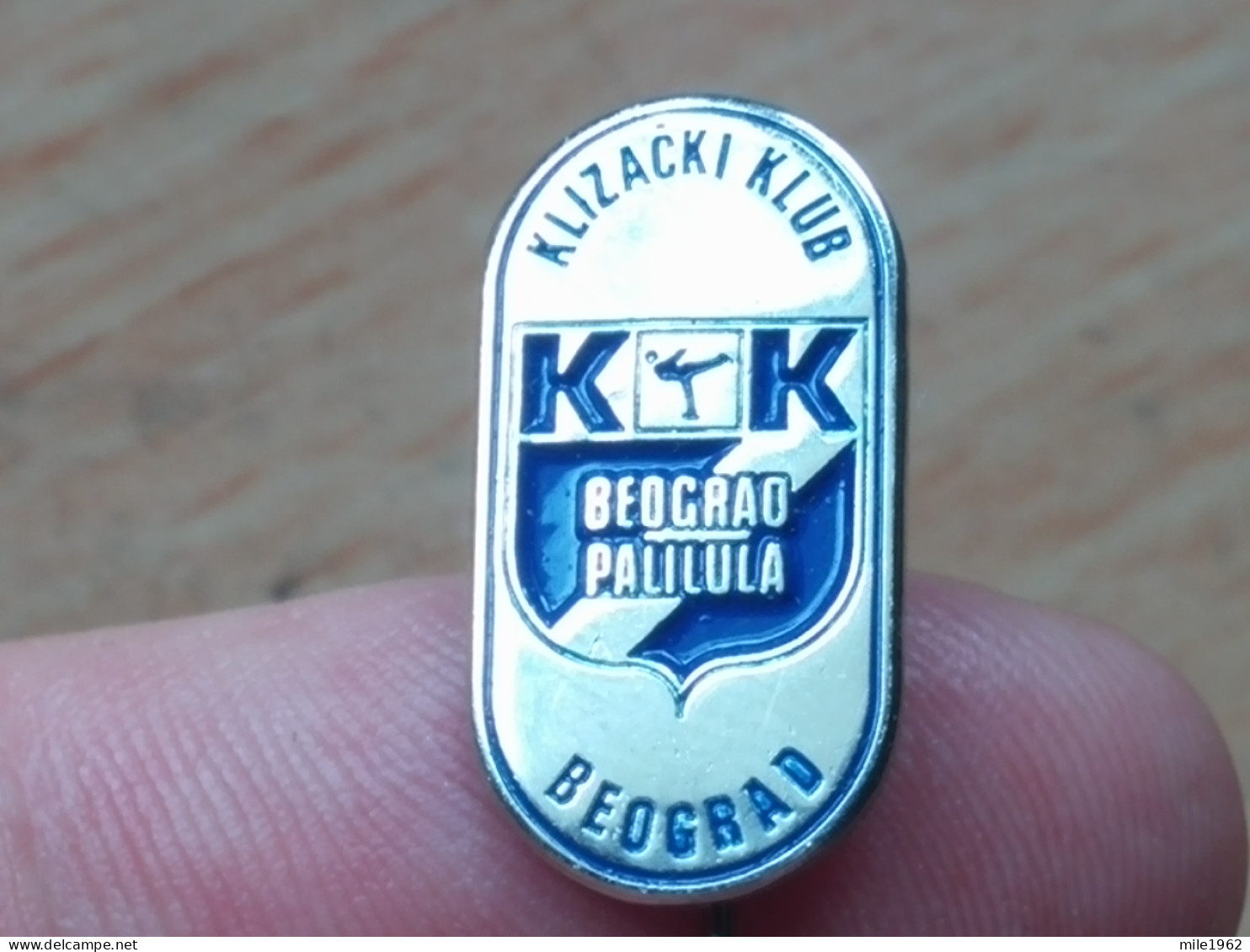 BADGE Z-62-1 - SKATING, PATINAGE, Beograd, Palilula SKATING Club - Patinage Artistique