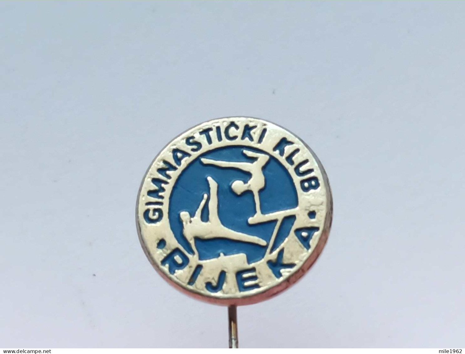 BADGE Z-64-1- GYMNASTIC, GYMNASTIQUE CLUB RIJEKA, CROATIA - Gymnastik